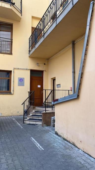 Spacious Apartment 6Min From The Dancing House Prague Extérieur photo